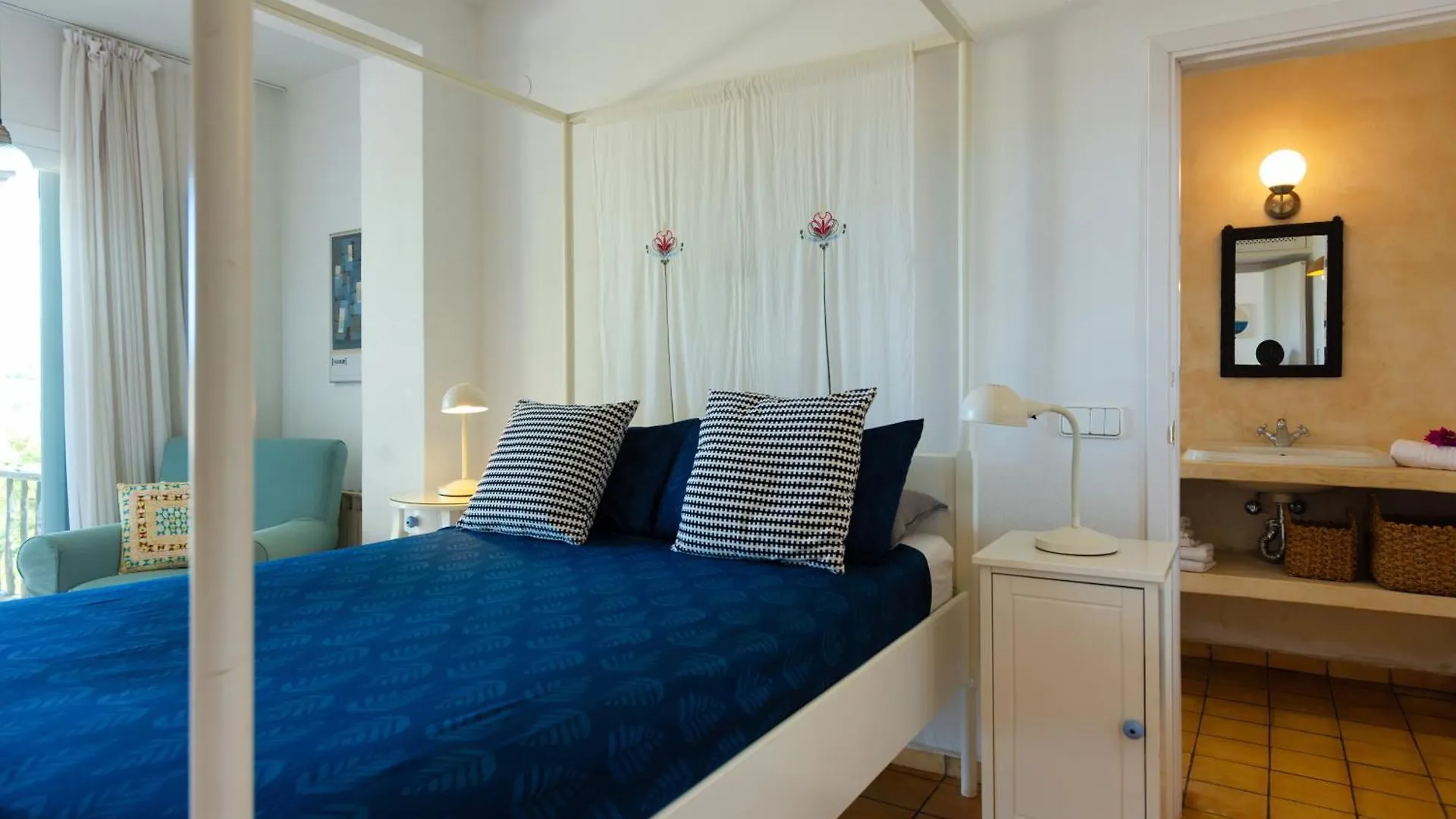 Sant Antoni de Portmany New! Villa Salada Sea Views 0*, Sant Antoni de Portmany ספרד