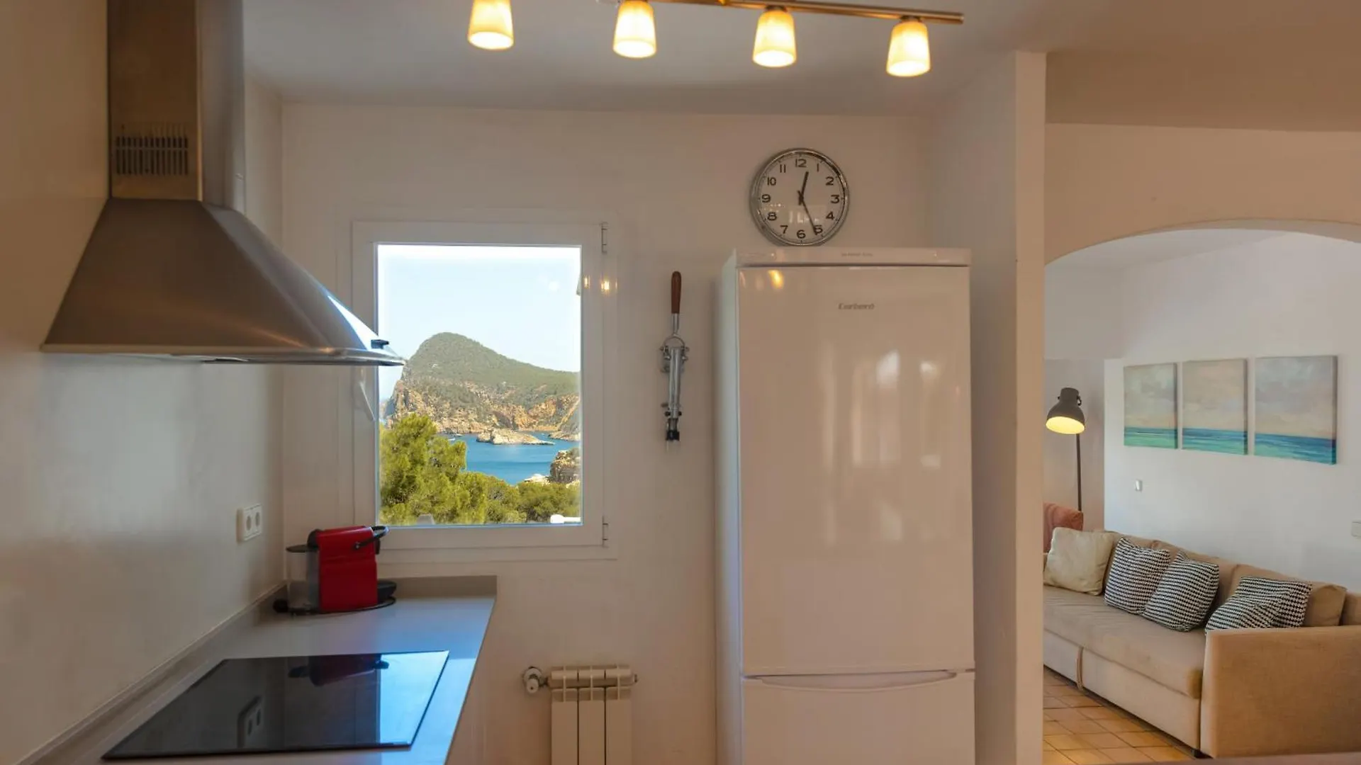 Sant Antoni de Portmany New! Villa Salada Sea Views 0*, Sant Antoni de Portmany ספרד
